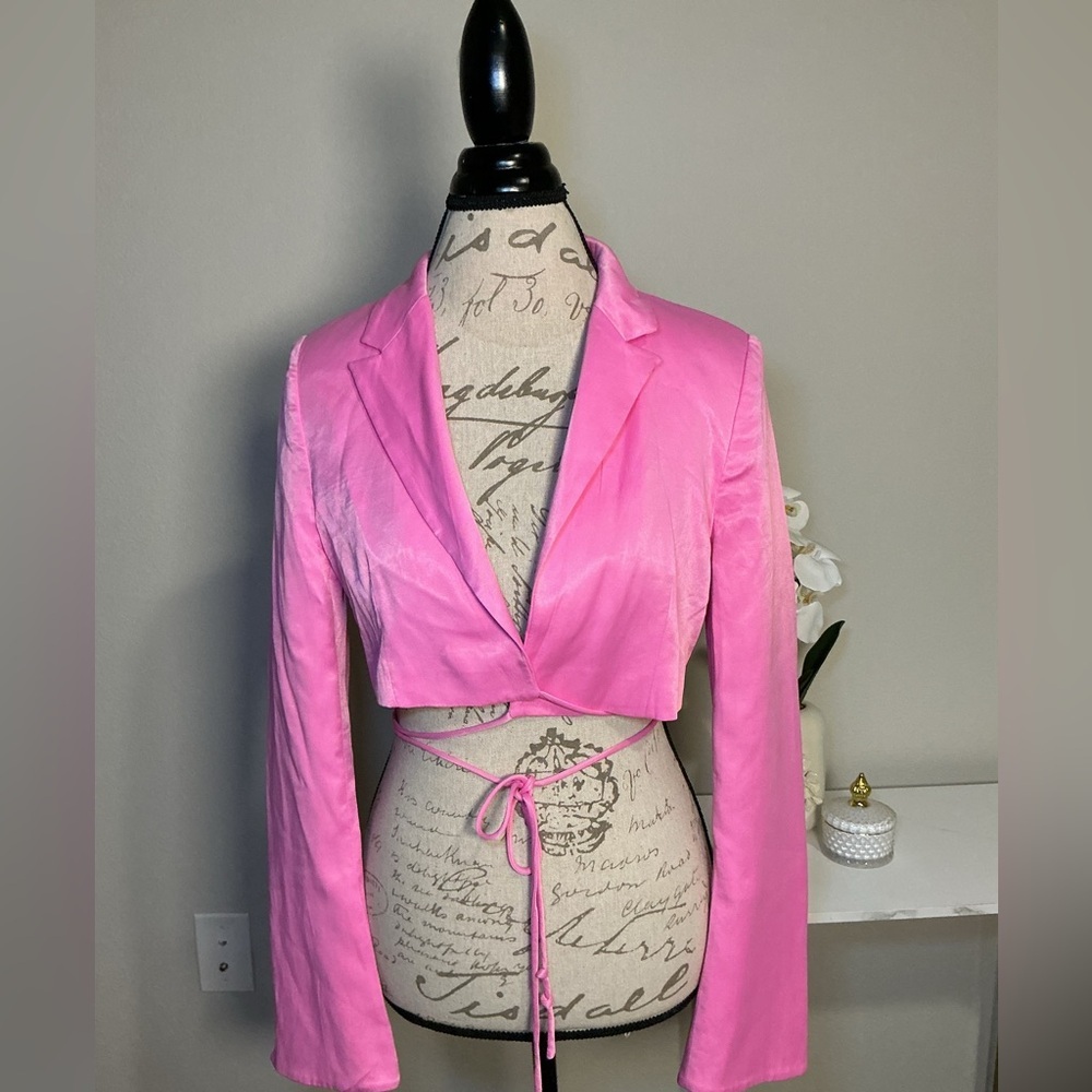 Zara Pink Cropped Blazer with Tie Detail - Picture 2 of 9